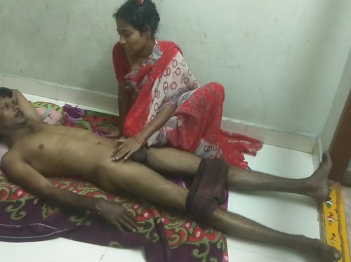 Amateur Desi Telugu Couple Fuck On The Floor